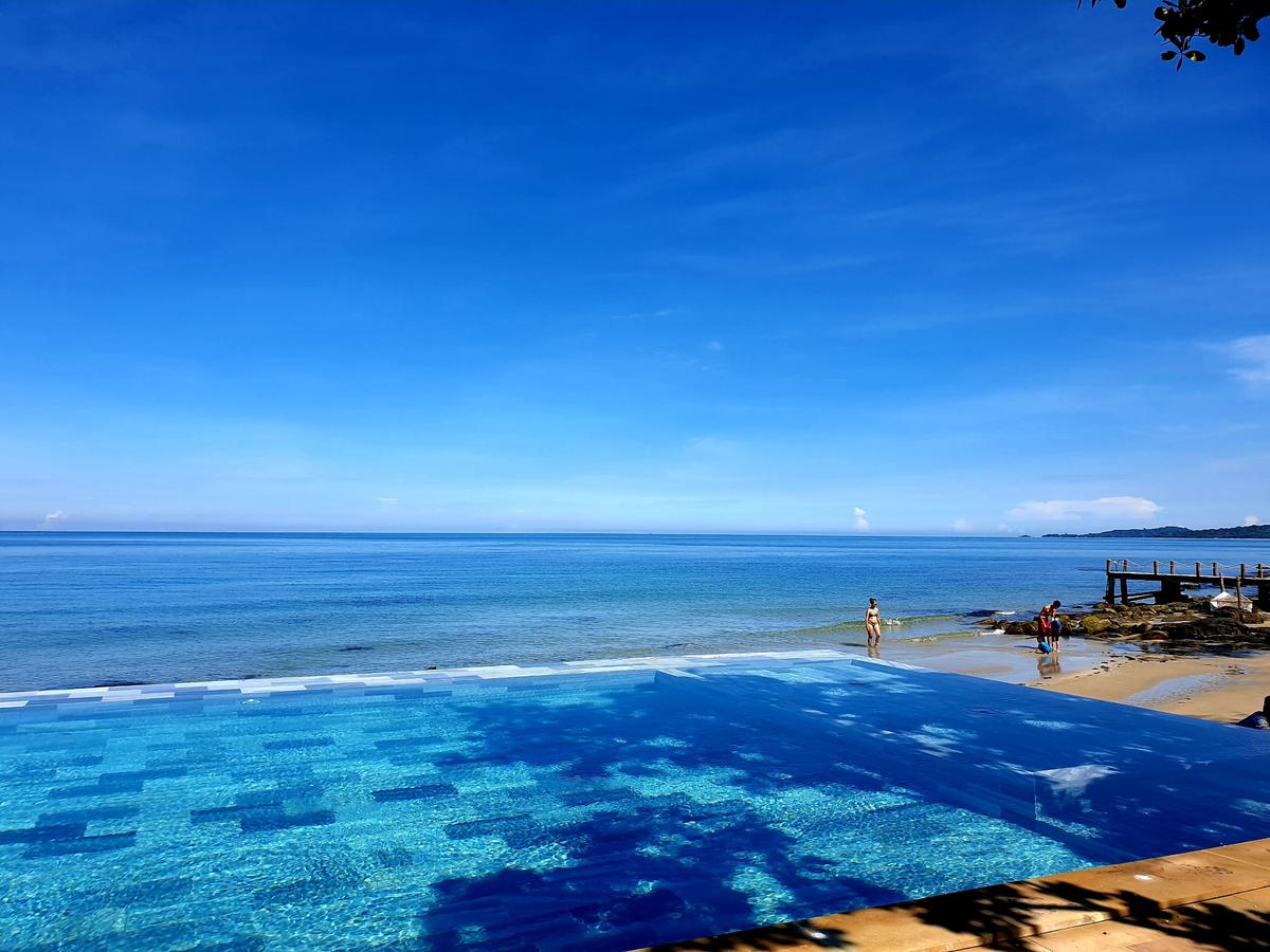  Camia Resort & Spa 40 