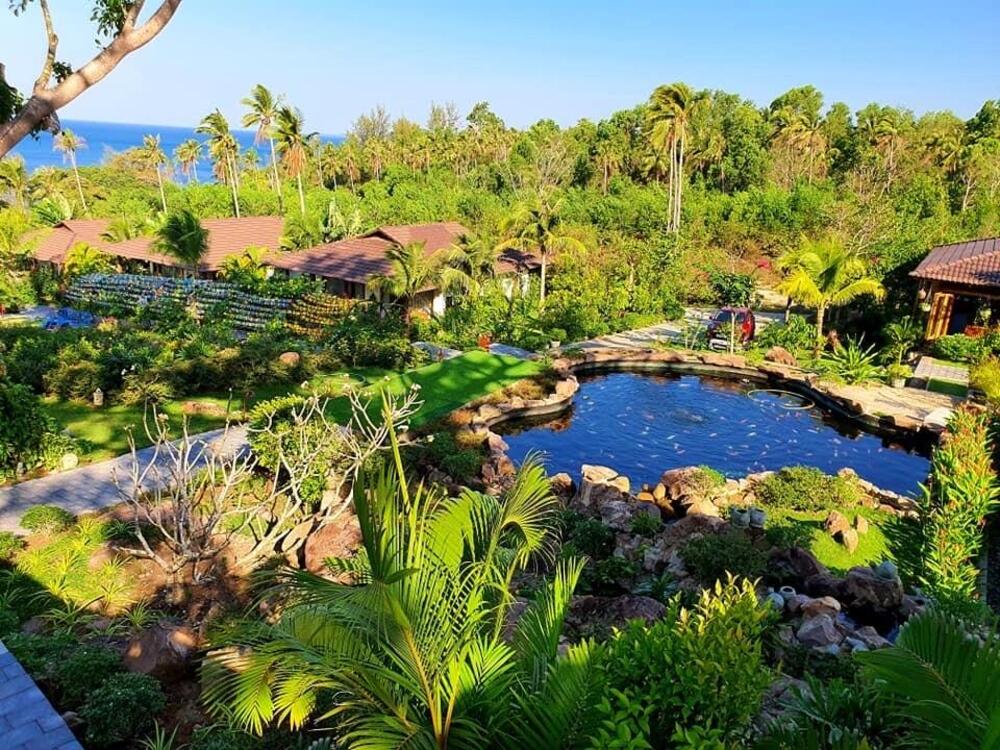  Camia Resort & Spa 43 