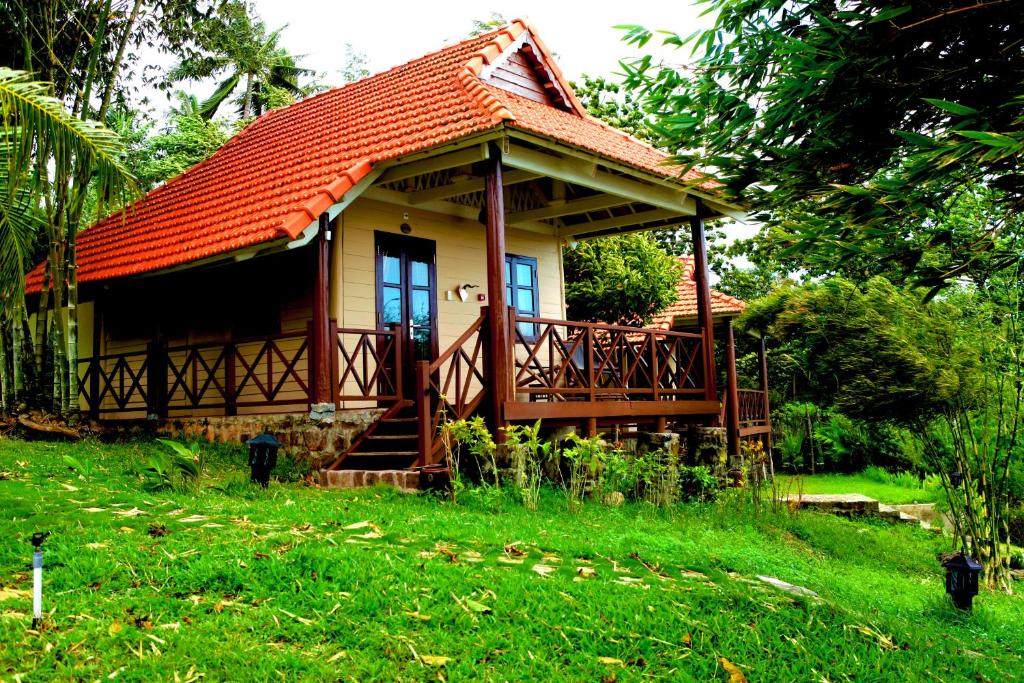 Premier Bungalow Beach Front