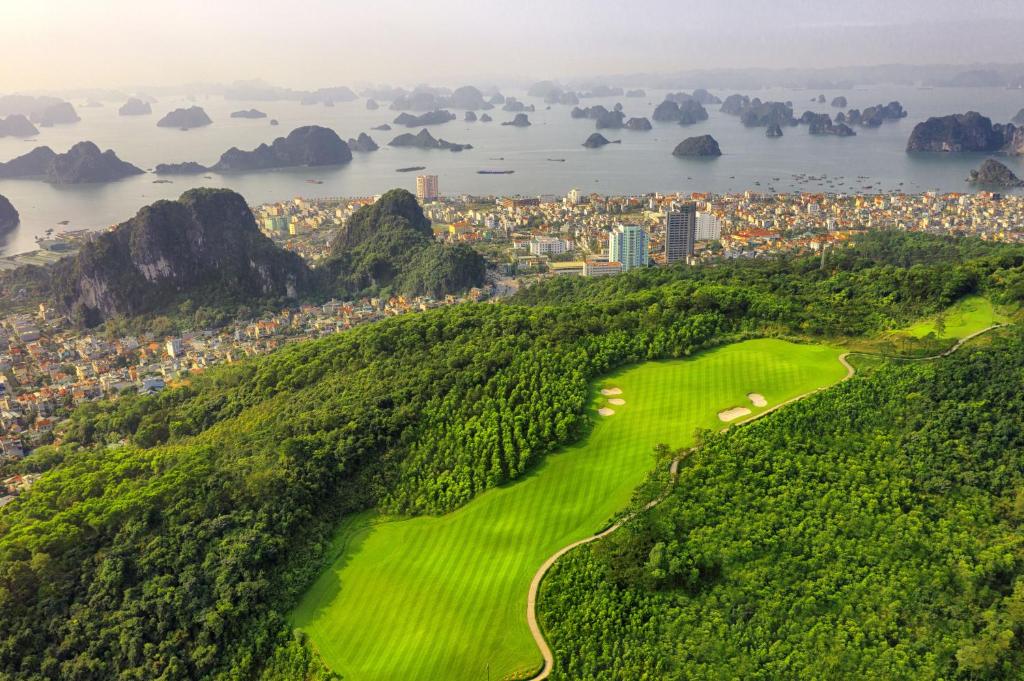  FLC Halong Bay Golf Club & Luxury Resort 20 