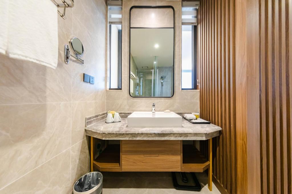  Muong Thanh Luxury Ha Long Centre Hotel 15 
