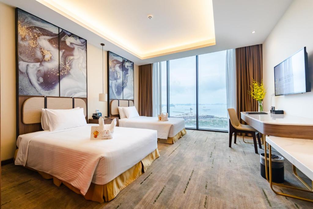  Muong Thanh Luxury Ha Long Centre Hotel 2 
