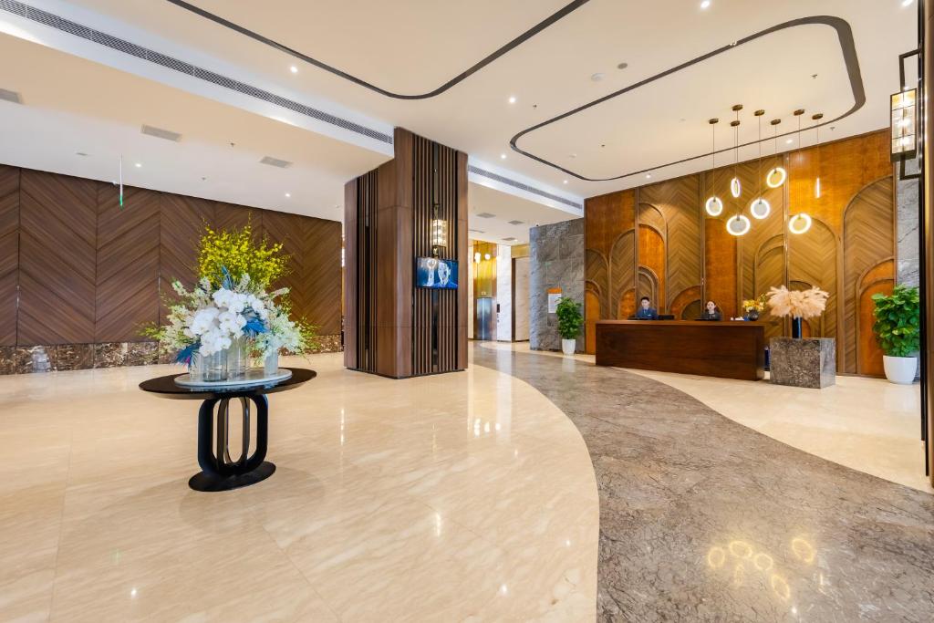  Muong Thanh Luxury Ha Long Centre Hotel 6 