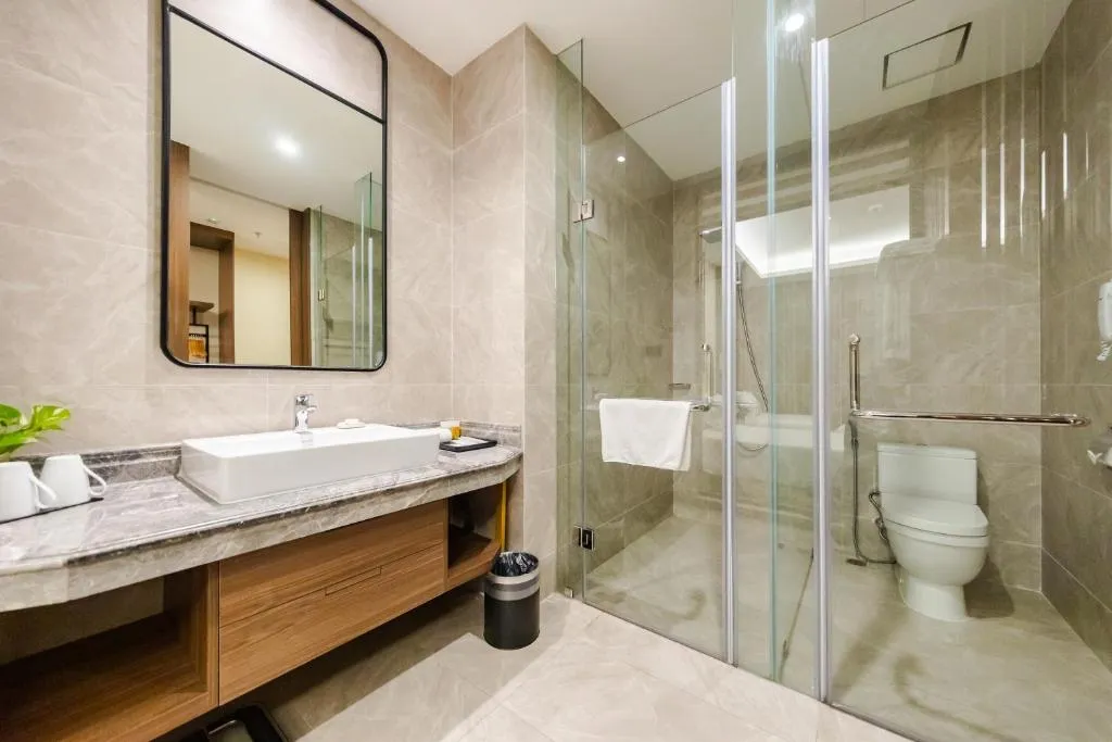  Deluxe Twin Room – City View 5 