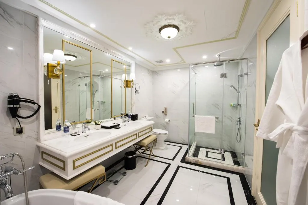  Suite Executive có giường cỡ King 7 