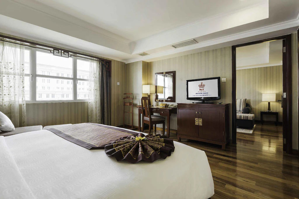  Suite Executive Governor 3 