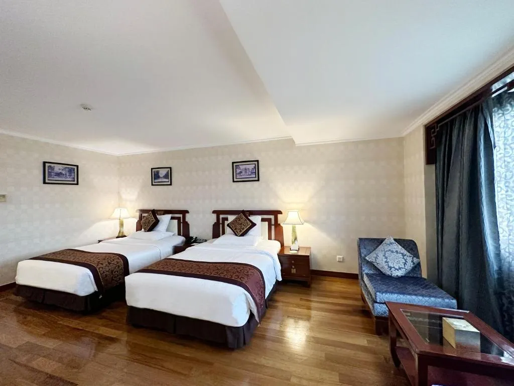  Executive Premium Twin 4 