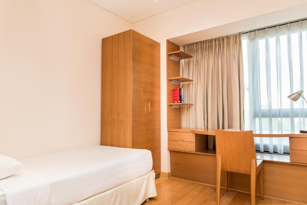  Premier Three-Bedroom Room with Balcony 5 