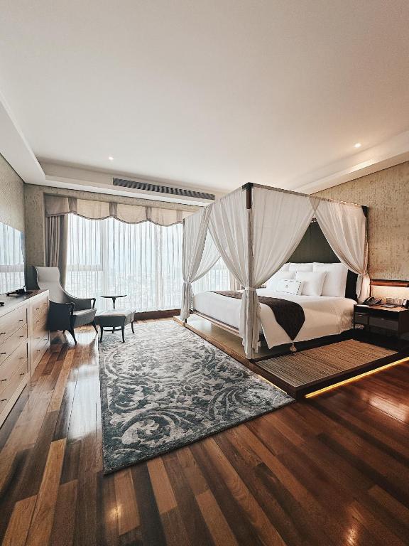  Designer Suite 15 