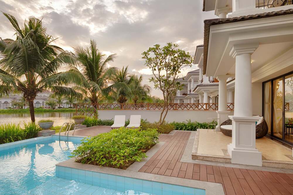  Melia Vinpearl 16 