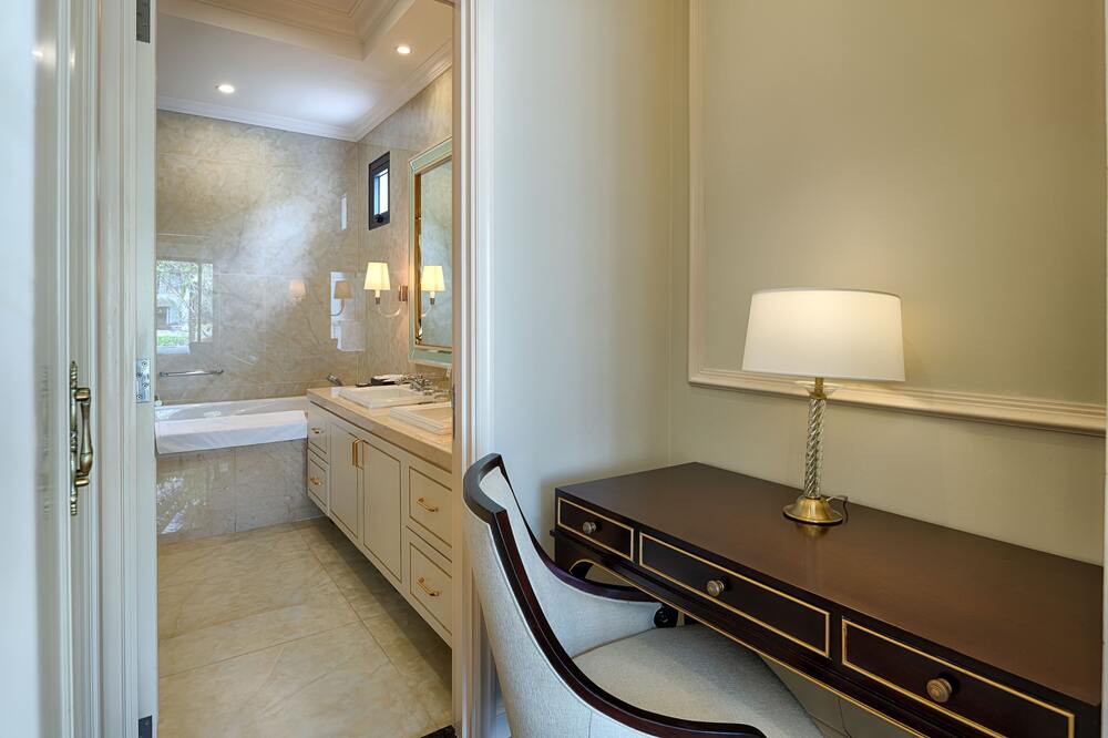  Melia Vinpearl 5 