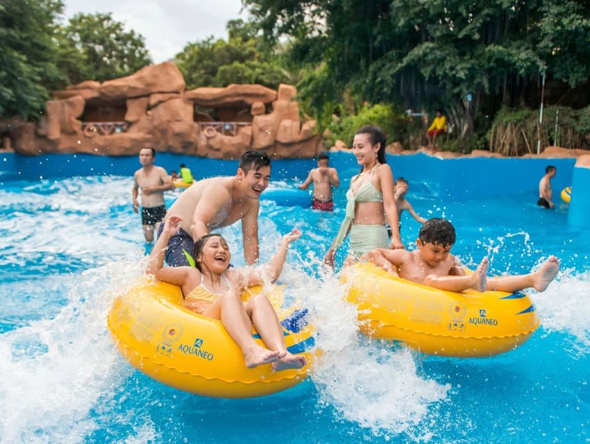 Biển nắng Nha Trang | Sắc hoa Đà Lạt (xe giường nằm)